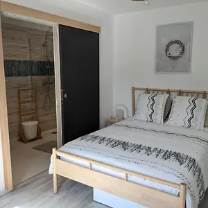 Double Indépendante Bali Au Sein Du Domaine Passeloup , Porte Des Pierres Dorees France